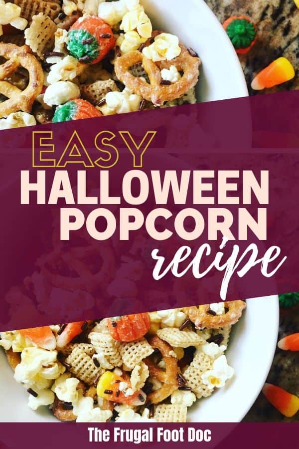 Easy Halloween Popcorn Recipe | Halloween party food | Halloween treats | Halloween on a budget | #halloween #fall #autumn #food