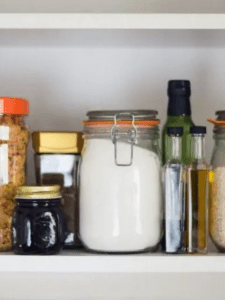 HOW TO ORGANIZE A SMALL PANTRY (ON A BUDGET) COVER IMAGE