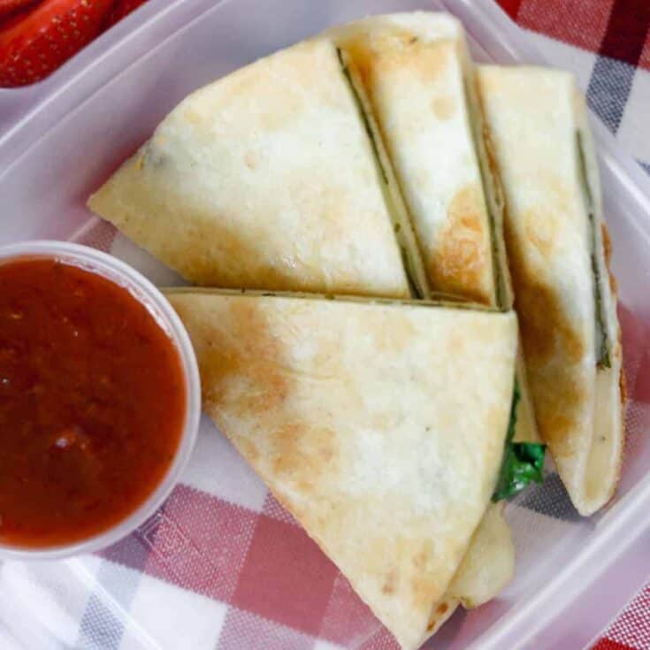 Image for How to Make a Spinach Pizzadilla: A Lunch Box Favorite