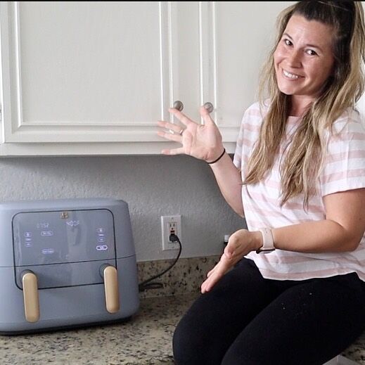 New on YouTube! I just posted a full review and unboxing of my new “Beautiful” air fryer by Drew Barrymore at Walmart! 
.
Link in bio or watch here: https://youtu.be/4KQghOMbzHY
.
How pretty does it look on my countertop?! I’m obsessed! 💕
.
#airfryer #cookwithbeautiful